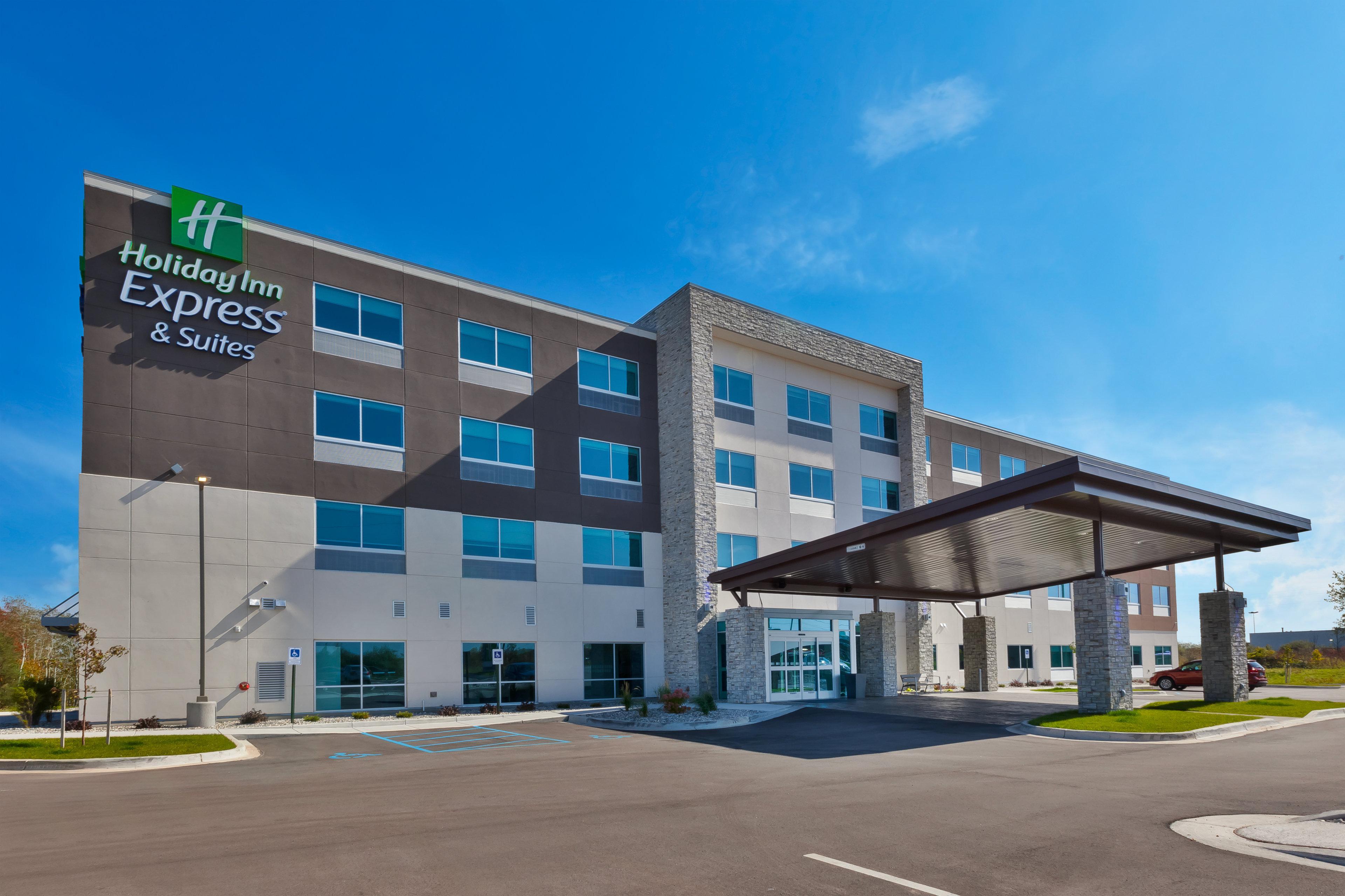 Holiday Inn Express & Suites - Cedar Springs - Grand Rapids N, An Ihg Hotel Екстер'єр фото